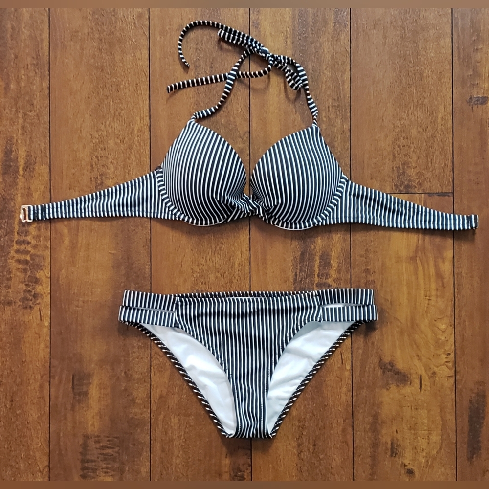 SOLD- Shade & Shore Bikini With Cover-Up